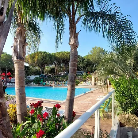 Chalet Roquebrune-sur-Argens Chalet *